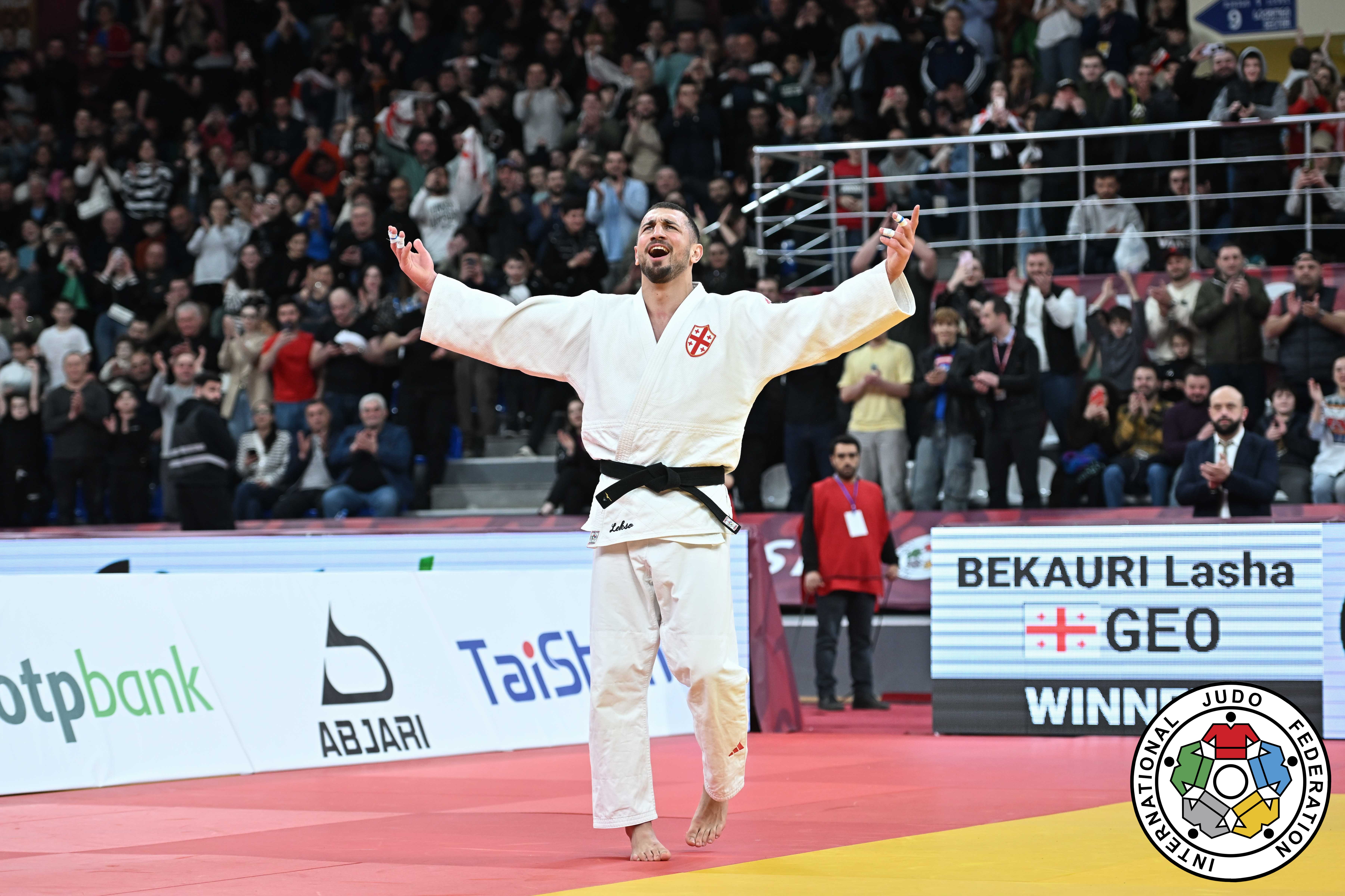 Lasha Bekauri Triumphs with Gold at Paris 2024 Olympics